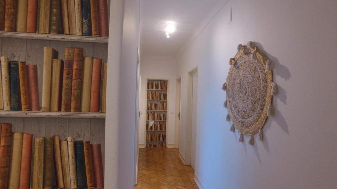 Alvalade II Airport Guest House Lisbon Bagian luar foto