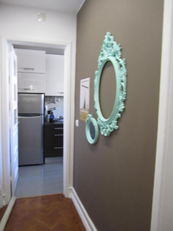 Alvalade II Airport Guest House Lisbon Bagian luar foto