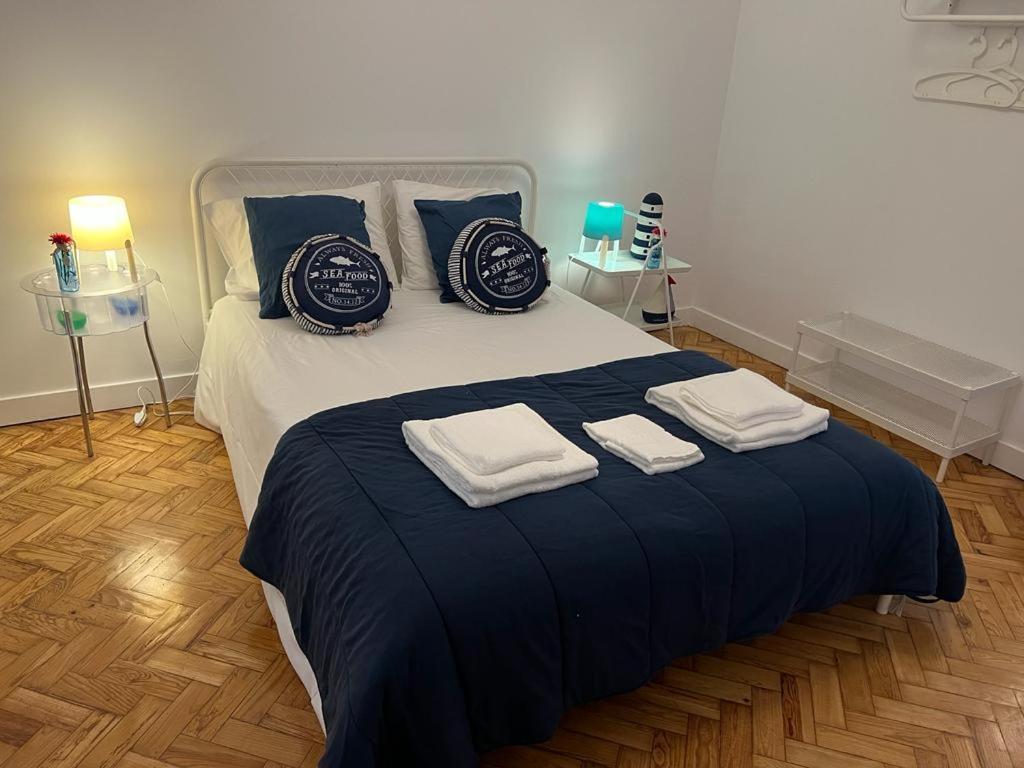 Alvalade II Airport Guest House Lisbon Bagian luar foto