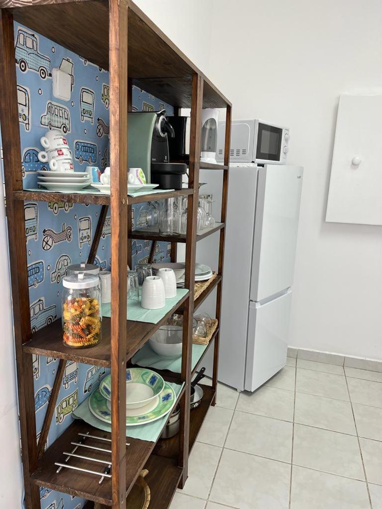 Alvalade II Airport Guest House Lisbon Bagian luar foto