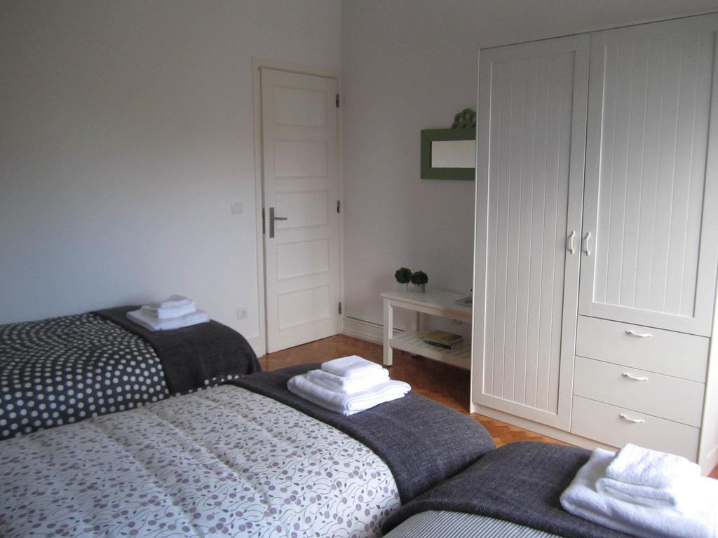 Alvalade II Airport Guest House Lisbon Ruang foto