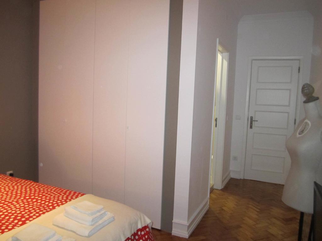 Alvalade II Airport Guest House Lisbon Ruang foto